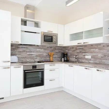 Luxury Luka & Marko 公寓 *