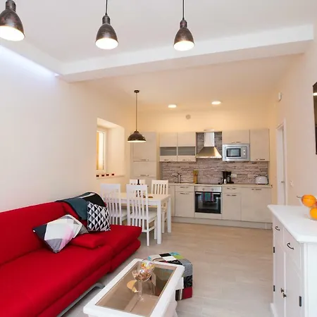 Luxury Luka & Marko * 察夫塔特