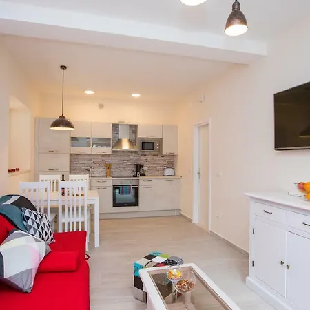 Luxury Luka & Marko * 察夫塔特