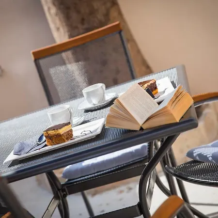 Luxury Luka & Marko Daire